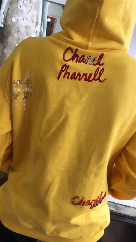 Felpa con cappuccio Chanel x Pharrell 2019 Chanel Appliqué